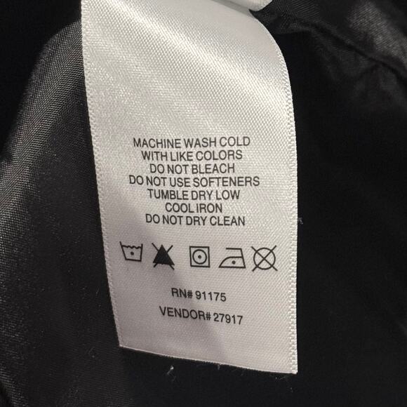 Fila Womens Jacket Puffer Coat Quilted Minimalist Gorpcore Hooded Black Medium - Picture 5 of 7